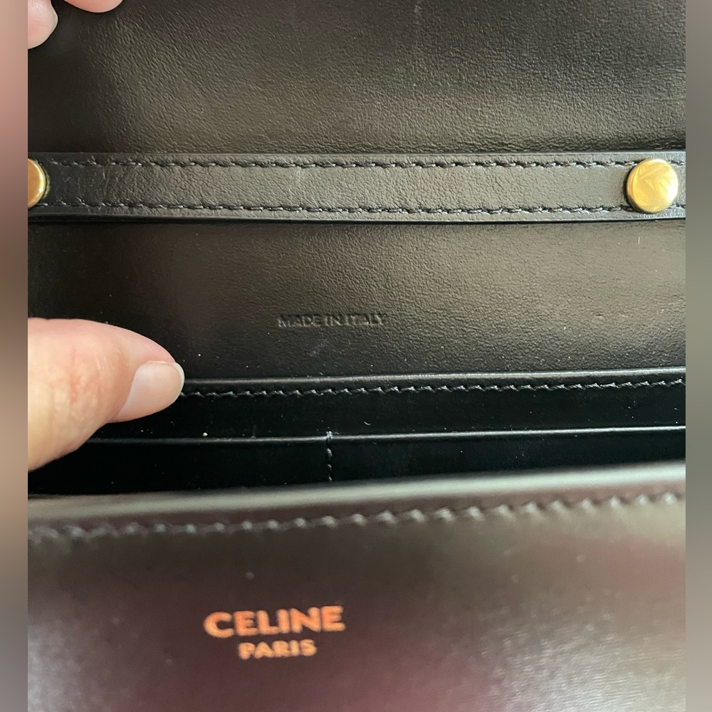 Celine Margo Chain wallet Black Leather Triomphe Crossbody with Gold Hardware - Picture 5 of 9